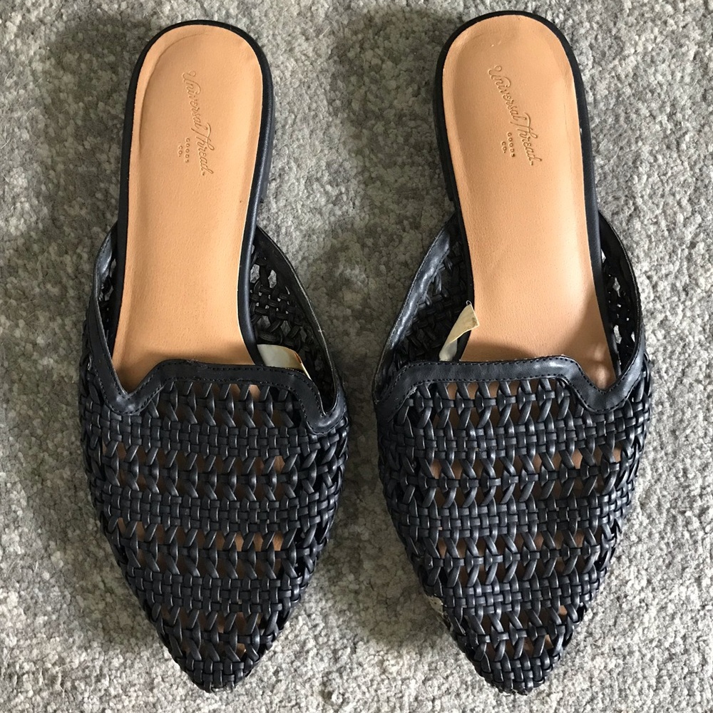 Universal Thread Woven Black Mules